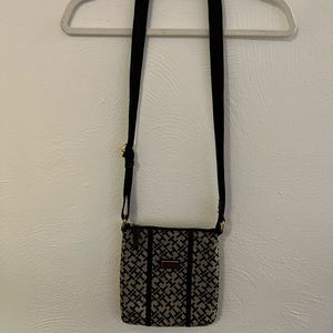 Tommy Hilfiger crossbody